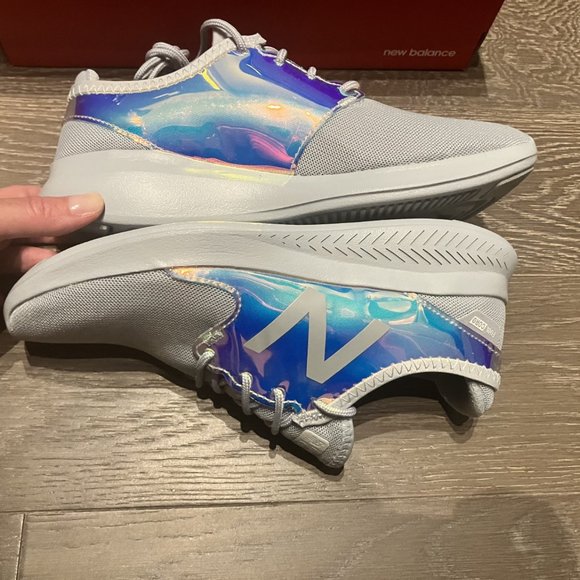 Super fun and light New Balance Sneakers - NWOT - Picture 4 of 7